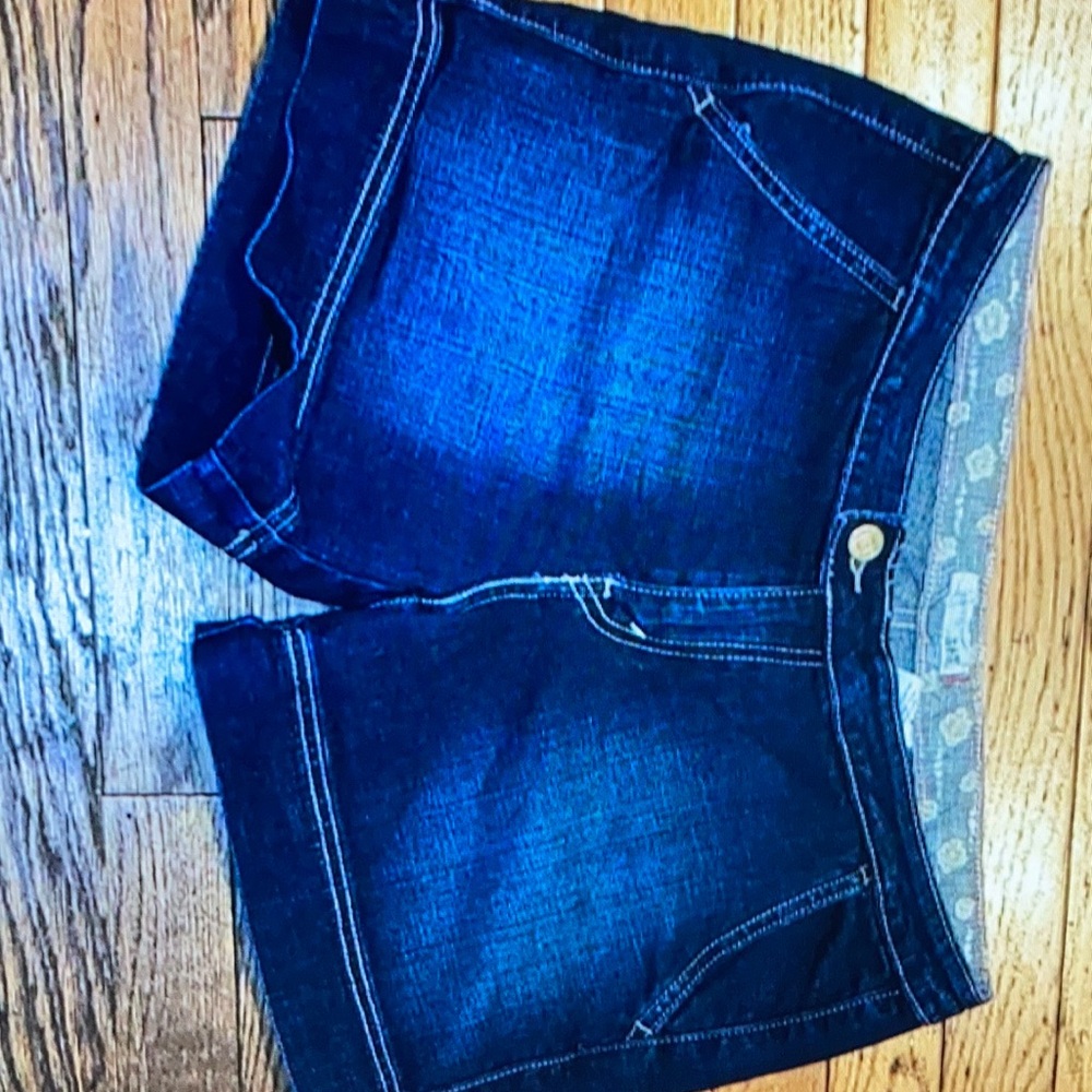 Levi’s jean shorts